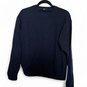Uniqlo Classic Navy Blue Wool Men's Sweater